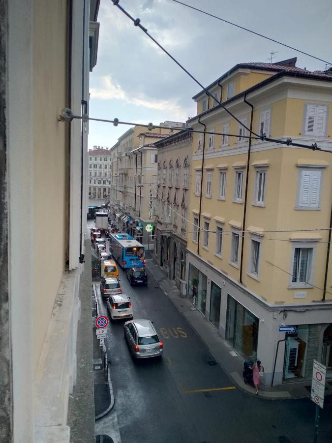 Fenix Rooms Trieste Exterior photo